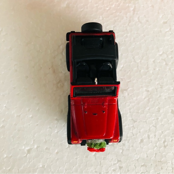 Hallmark 60th Anniversary Jeep Wrangler Sport 4.0 L Red 2001 Christmas Ornament - Picture 8 of 11